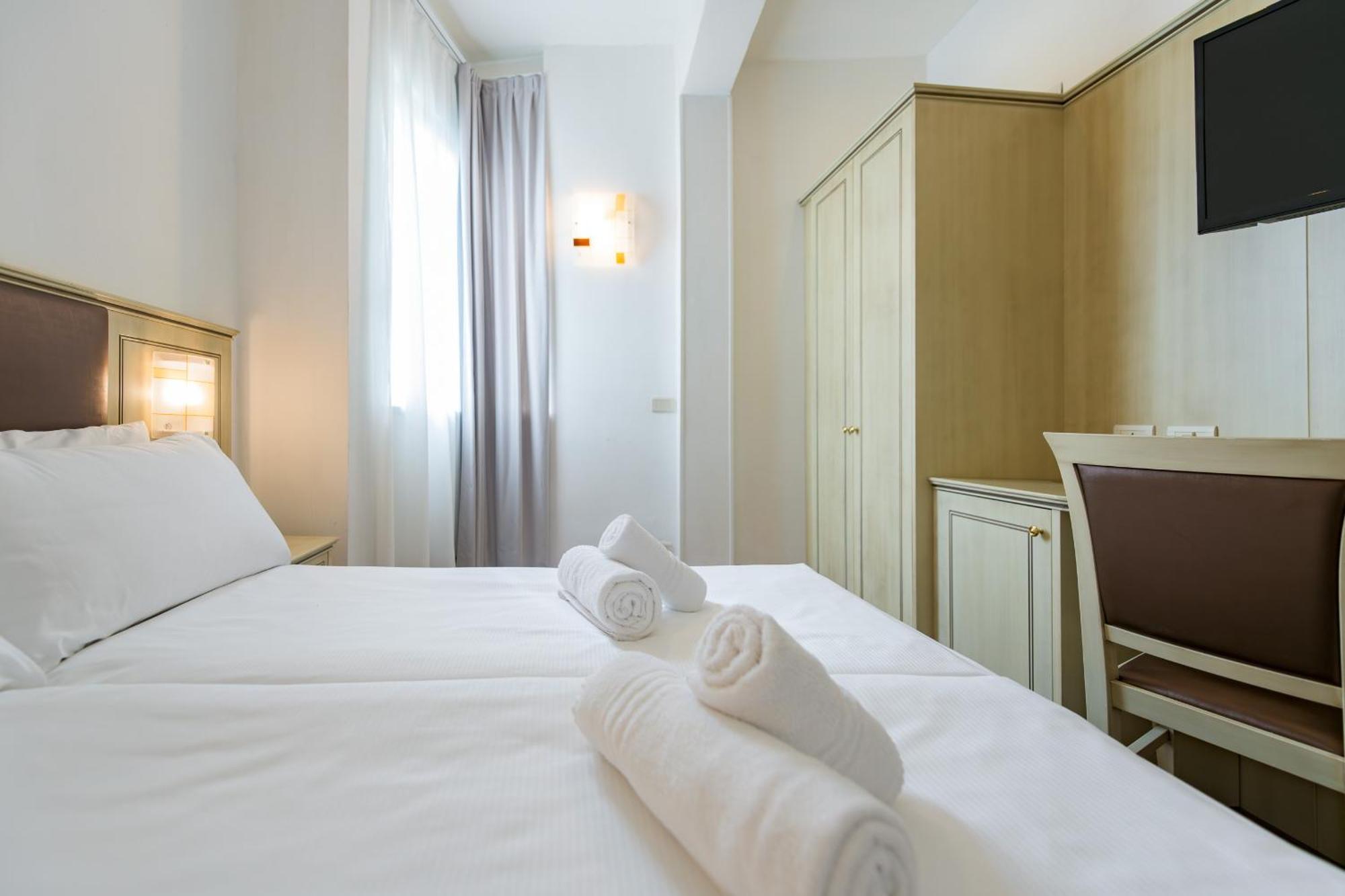 Hotel Sogno del Benaco Limone sul Garda Habitación foto